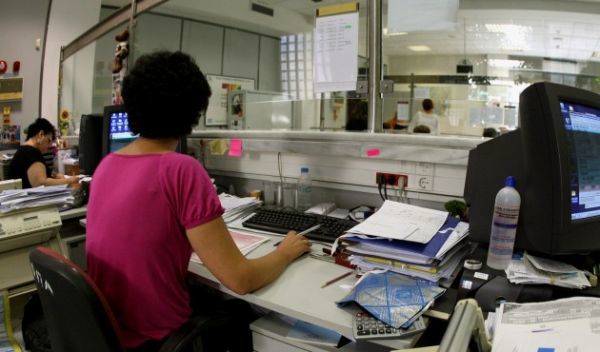 Πάλι δωράκια στους δημοσίους υπαλλήλους;