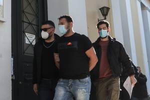 Ποινική δίωξη για απόπειρα ανθρωποκτονίας στον Αιγύπτιο για την ομηρία