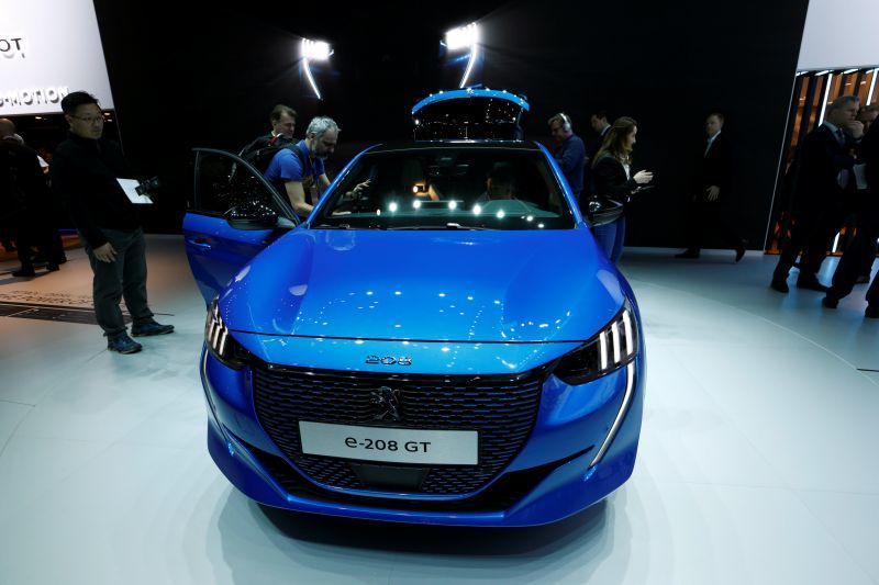 Το νέο ηλεκτρικό Peugeot 208 στη Γενεύη