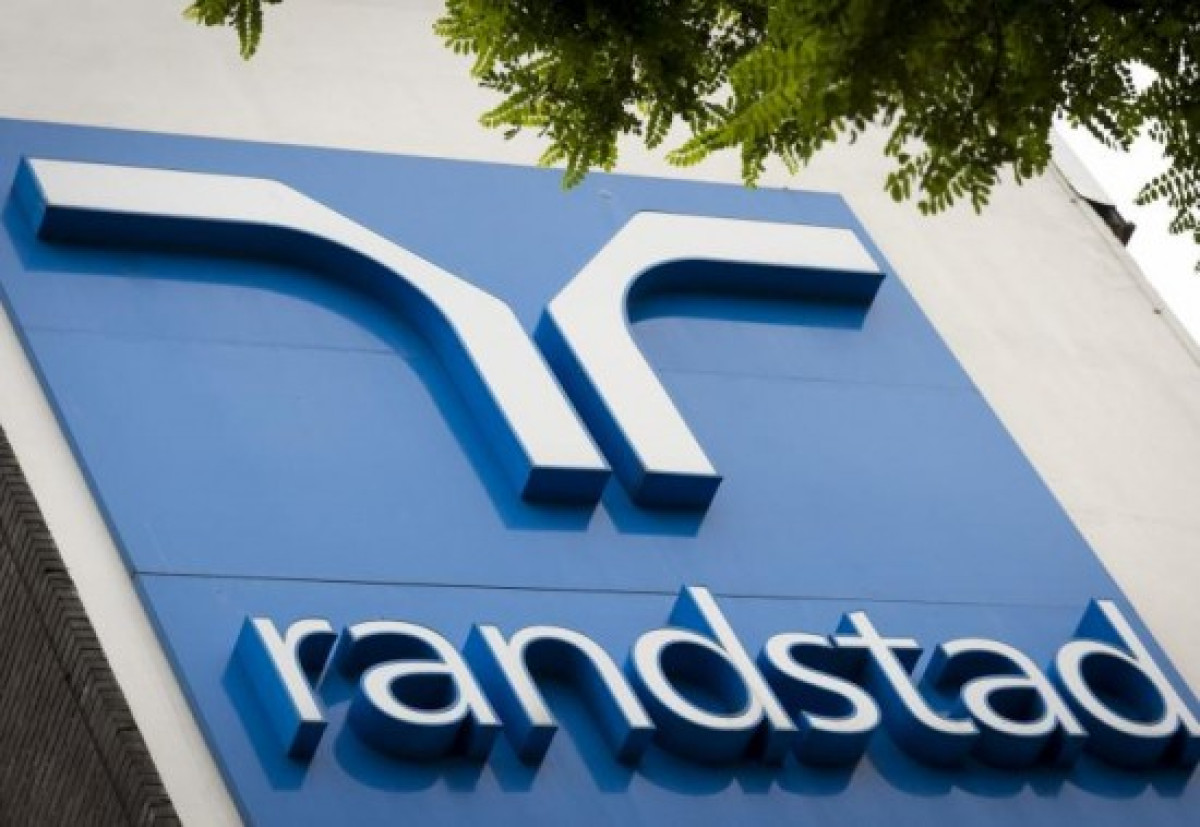 Randstad: Δεσμεύεται να βρει δουλειά σε 50.000 πρόσφυγες