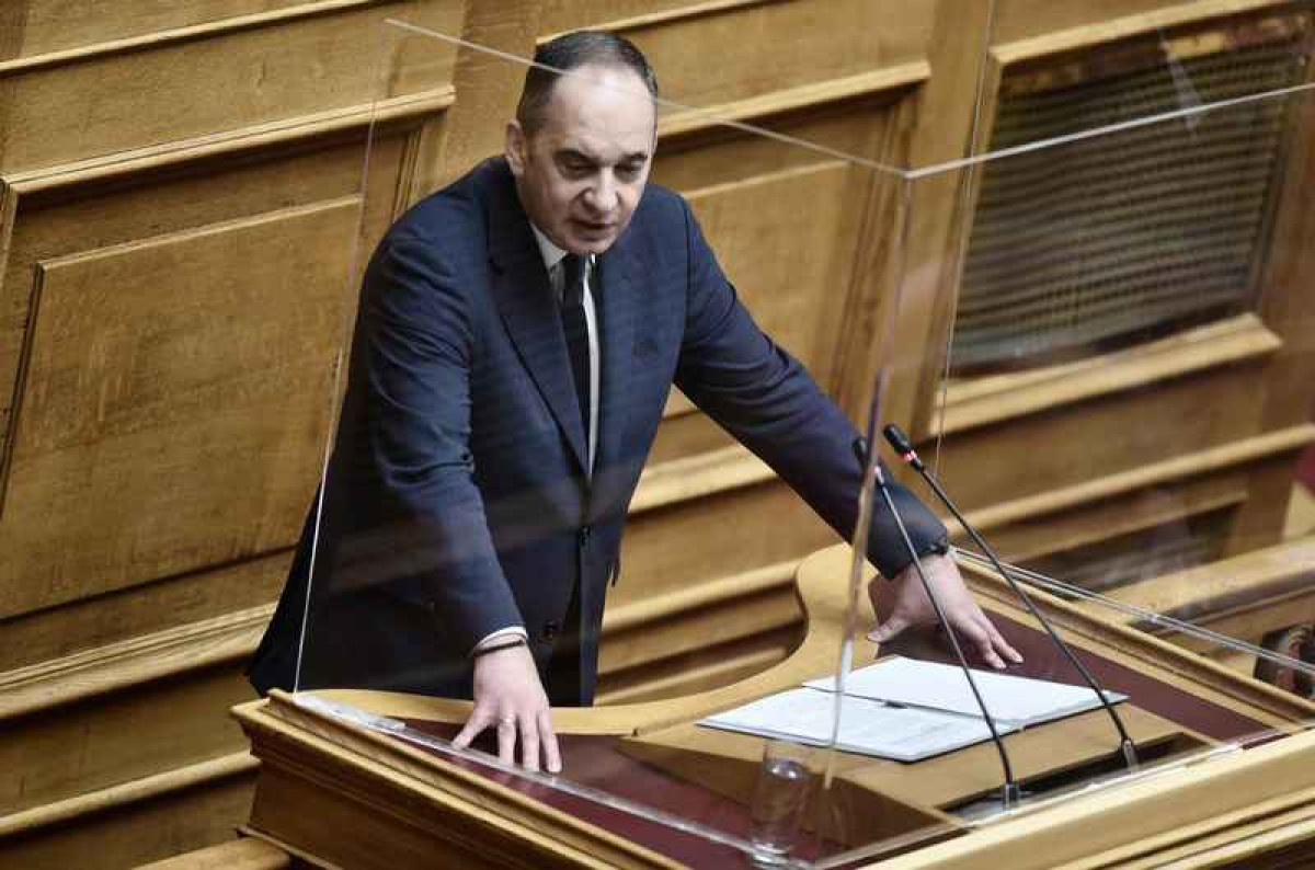 Πλακιωτάκης: Παραχωρείται για 40 χρόνια το λιμάνι του Βόλου