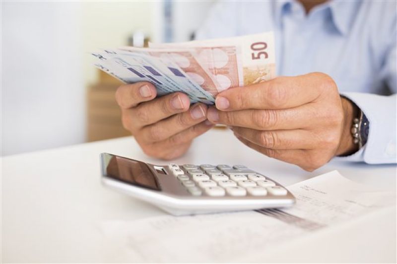 Σήμερα ανοίγει η ηλεκτρονική εφαρμογή για τις 100 δόσεις