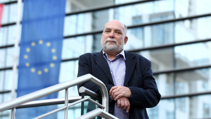 Ο Βίζερ... διπλασιάζει το κόστος της περιόδου Βαρουφάκη!