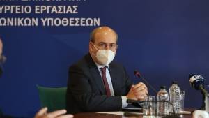 Χατζηδάκης: Αυξήσεις μισθών- μείωση ανεργίας εκδικούνται τον λαϊκισμό της αντιπολίτευσης