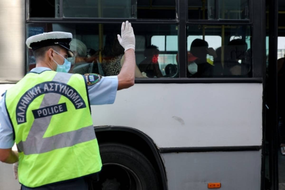 «Μπαράζ» προστίμων για παραβίαση μέτρων κορονοϊού