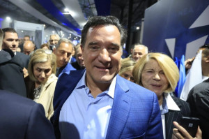 «Καρφιά» Γεωργιάδη για τους απόντες υπουργούς (βλ. Δένδια) από τα 52α γενέθλια της ΝΔ