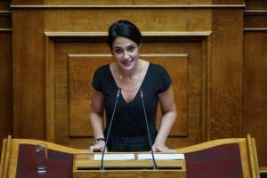 Μιχαηλίδου: Διατηρούνται και ενισχύονται όλα τα επιδόματα