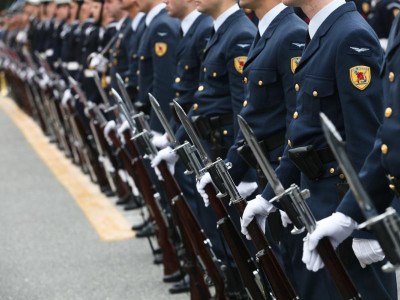 Αυξάνονται οι εισακτέοι στις στρατιωτικές σχολές- Προσλήψεις 2.900 ΕΠΟΠ