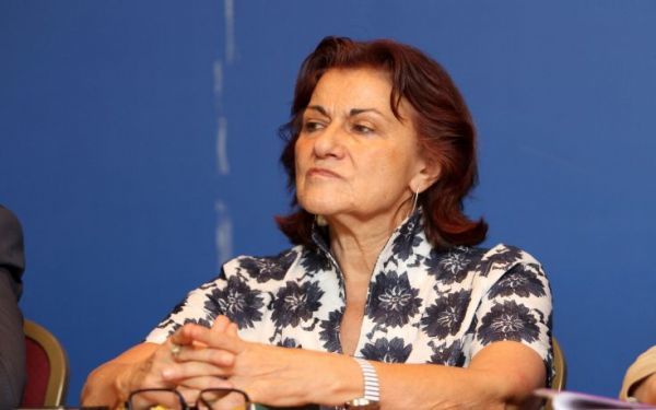 Μήπως λύνεται το δημογραφικό με τα… γεμιστά;