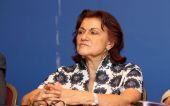 Μήπως λύνεται το δημογραφικό με τα… γεμιστά;