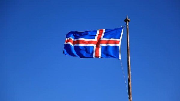 Ισλανδία: Πρόωρη προσφυγή στις κάλπες στις 28 Οκτωβρίου