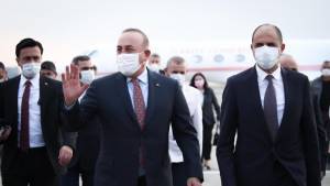 Ο Τσαβούσογλου... ποστάρει από τα Βαρώσια