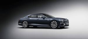 Η νέα Bentley Flying Spur δεν χαλάει κάνενα χατίρι