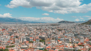 Golden Visa: Τι αλλάζει στο καθεστώς της αγοράς ακινήτων