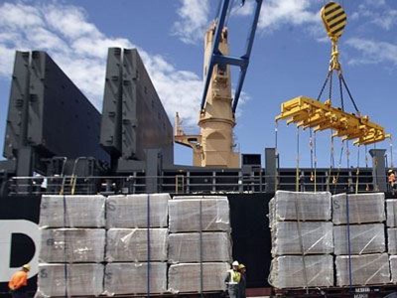 Αύξηση των εξαγωγών κατά 13,6% για τον Απρίλιο, σύμφωνα με τον ΠΣΕ