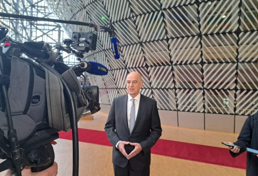Εμπύρετος ο Δένδιας: Δεν θα παρευρεθεί στο δείπνο με Μπλίνκεν