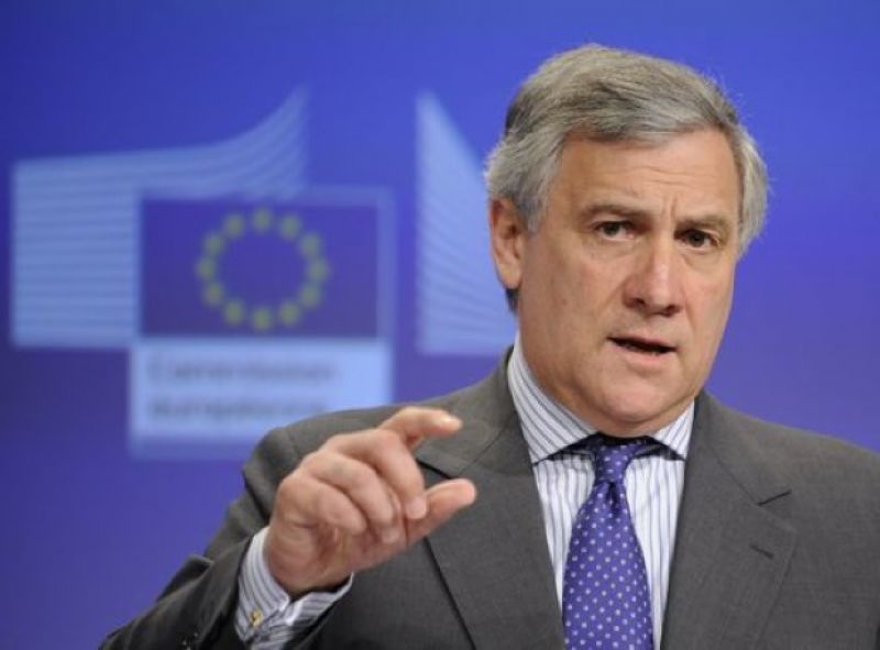 Ταγιάνι: Να μείνει η Ελλάδα οπωσδήποτε στην ευρωζώνη