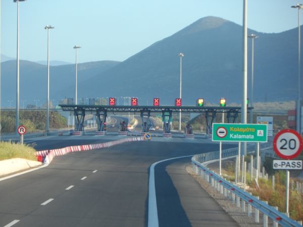 Σπάρτη:Από τα μεσάνυχτα της Κυριακής η λειτουργία των διοδίων Πετρίνας