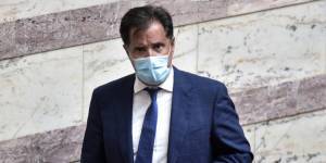 Ο επίμονος (σε δηλώσεις) υπουργός