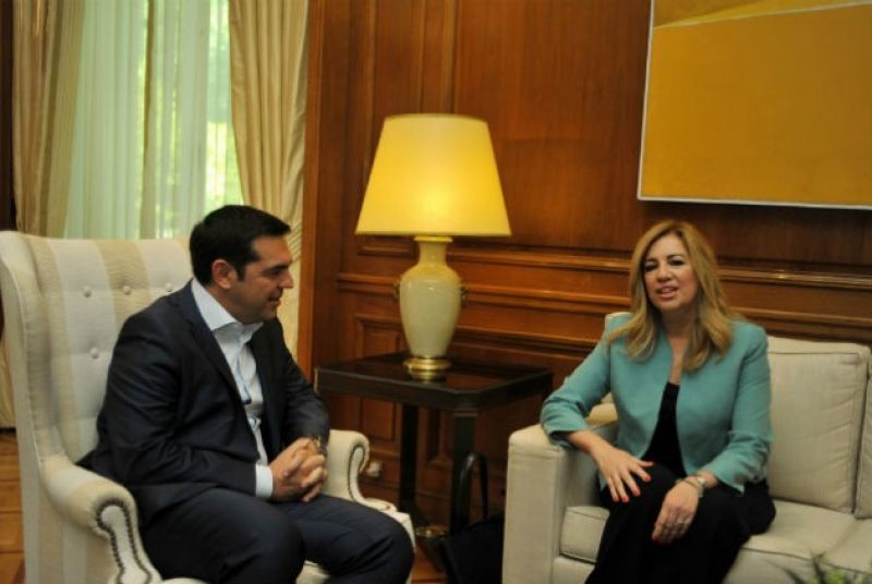 Γεννηματά σε Τσίπρα:«Ναι» στη συζήτηση για προσφυγικό, «όχι» για ασφαλιστικό