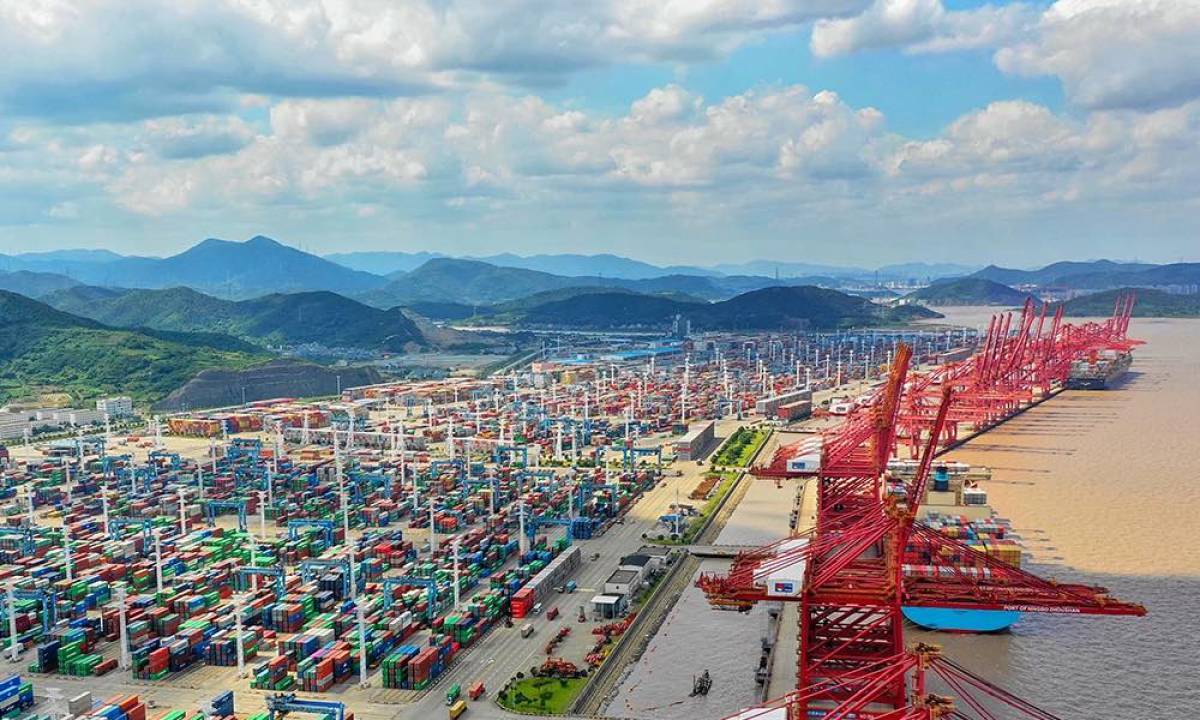 Λιμάνι Ningbo: Κλειστός για έκτη συνεχόμενη μέρα τερματικός σταθμός