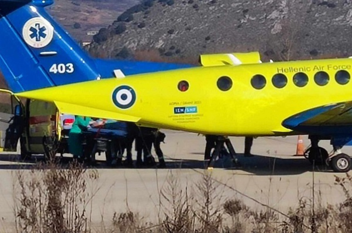 Αερογέφυρα για 14χρoνο με εγκεφαλική αιμορραγία-Κατέρρευσε ενώ έλεγε τα κάλαντα