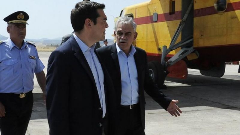 Τσίπρας-Τόσκας: Σε διαρκή επικοινωνία για τις πυρκαγιές