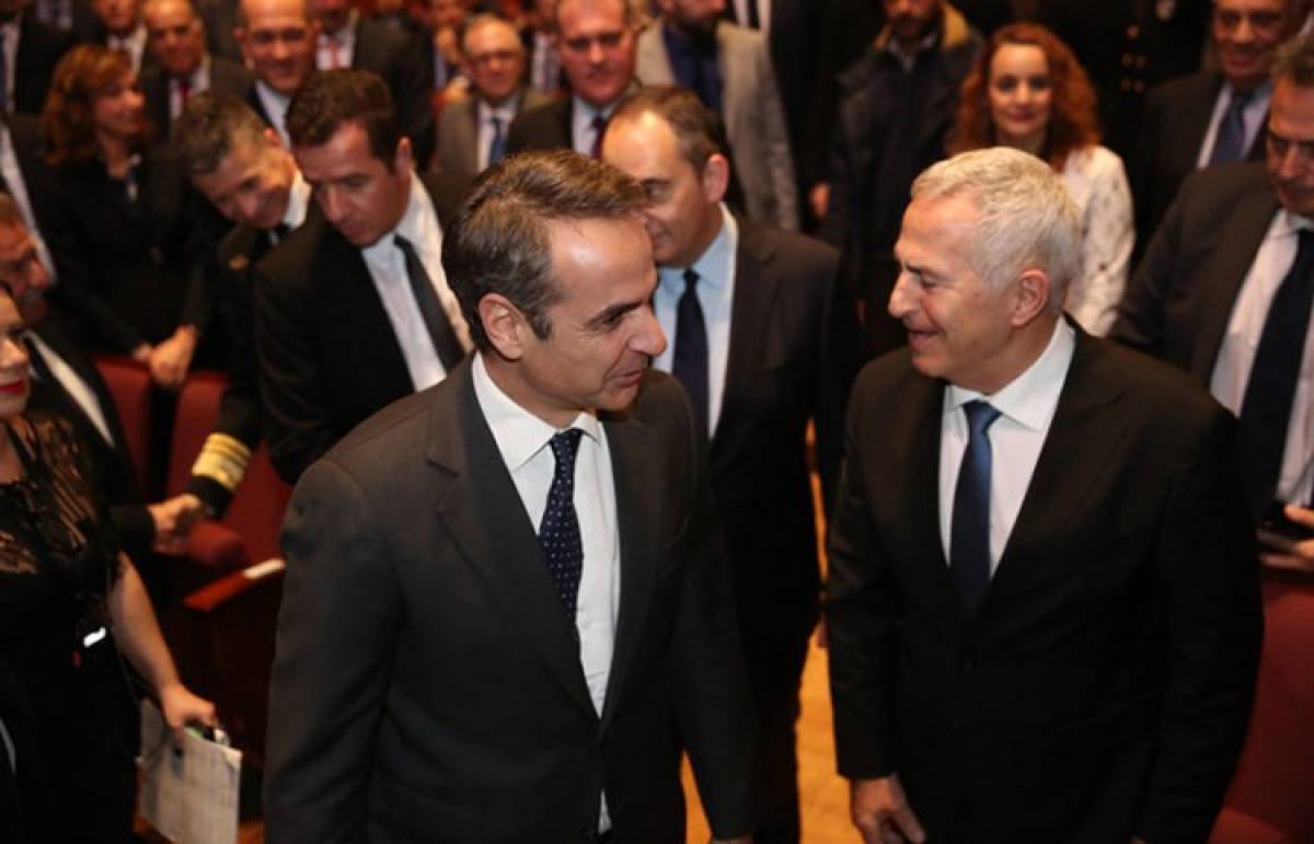 Η επόμενη μέρα του «επεισοδιακού» ανασχηματισμού- Αναζητά αντί-Αποστολάκη ο Μητσοτάκης