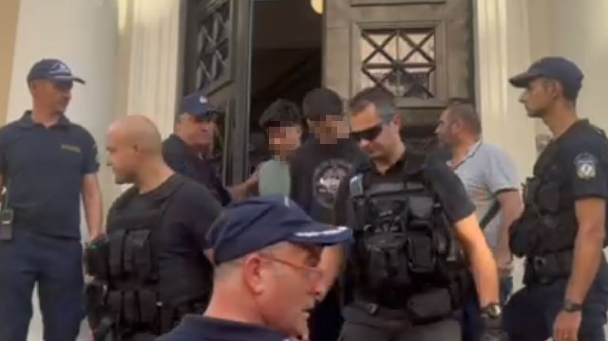 Προφυλακιστέοι κρίθηκαν οι δύο κατηγορούμενοι για εμπρησμό στην Πάτρα