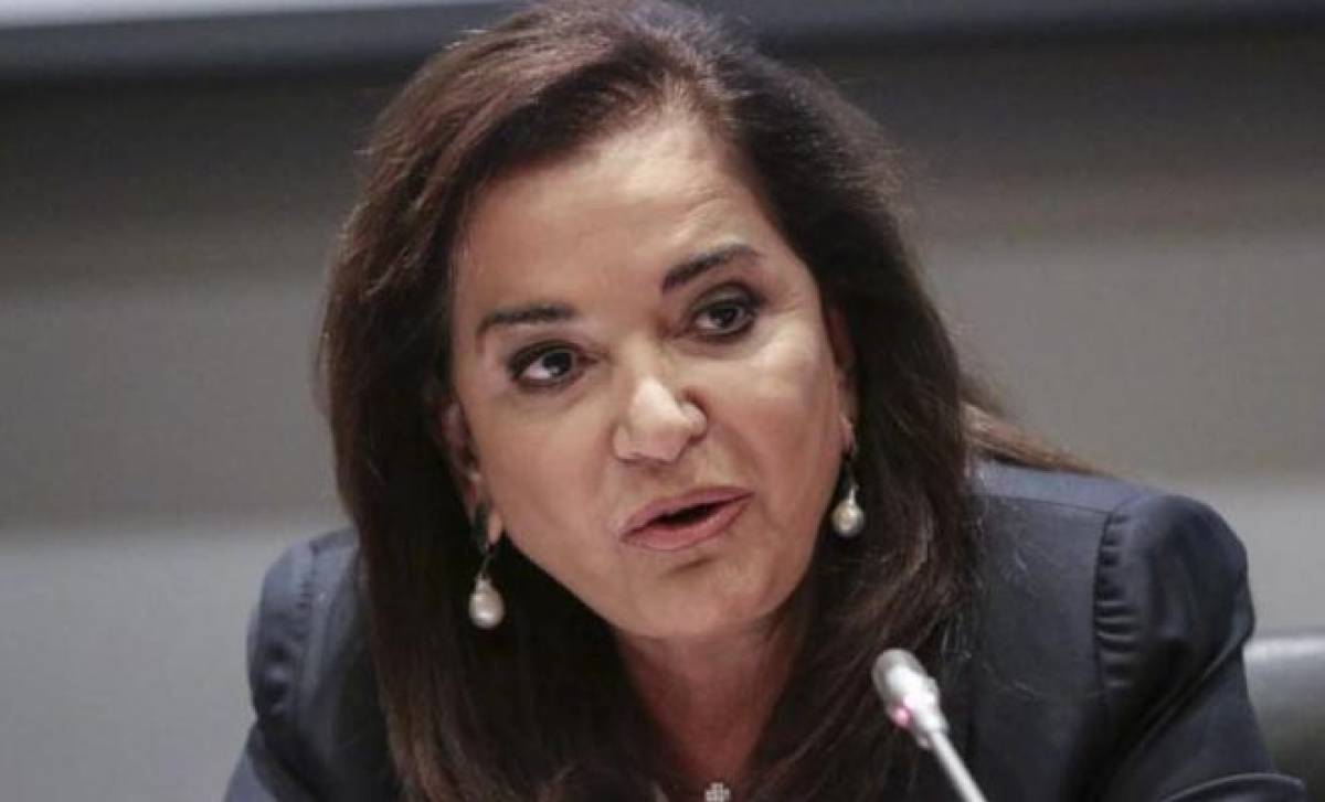 Με μήνυση απειλεί η Ντόρα Μπακογιάννη τον Π. Καμμένο