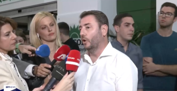 Ανδρουλάκης: Πρώτη μεγάλη ήττα της αλαζονείας Μητσοτάκη