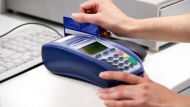 Κίνητρα για το πλαστικό χρήμα προτείνει το ΕΒΕΑ