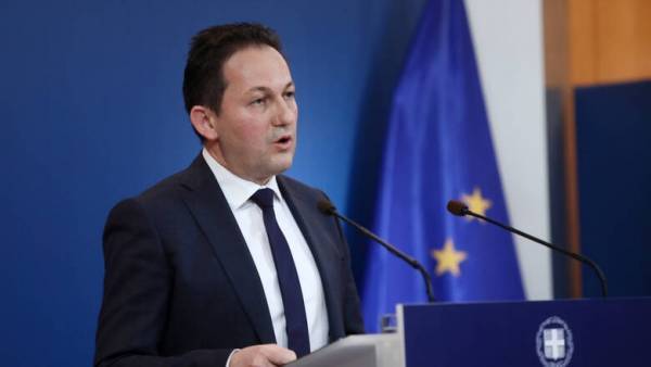 Πέτσας: Σταδιακή επανεκκίνηση της οικονομίας τον Μάιο και τον Ιούνιο
