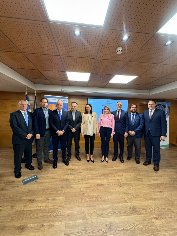Ορόσημο για τον e-ΕΦΚΑ: Ολοκληρώθηκε η ψηφιοποίηση άνω των 10 εκατομμυρίων καρτελών ενσήμων