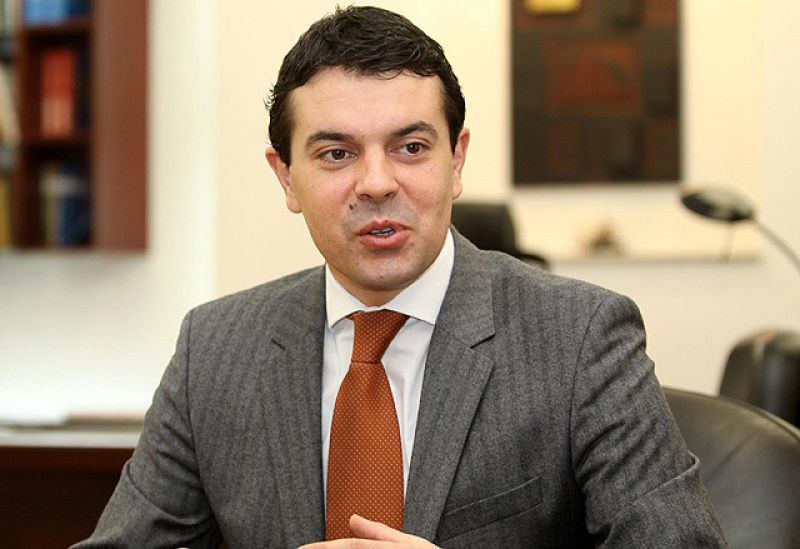 Σκόπια:Ευθύνες στις ελληνικές αρχές για την είσοδο προσφύγων επιρρίπτει ο Πόποσκι