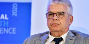 Γώγος: «Ναι» στην απαγόρευση κυκλοφορίας από τις 18:00 τα Σαββατοκύριακα