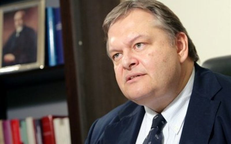 Στις Βρυξέλλες ο Βενιζέλος για τη σύνοδο των ΥΠΕΞ του ΝΑΤΟ