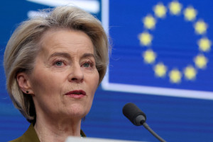 Pfizergate- Ευρωδικαστήριο εναντίον Κομισιόν: Εσφαλμένη η απόκρυψη μηνυμάτων με Μπουρλά