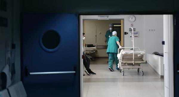 Ζαούτης: Αναμένεται αύξηση νοσηλειών στα παιδιά-Επείγει ο εμβολιασμός στους 12-18