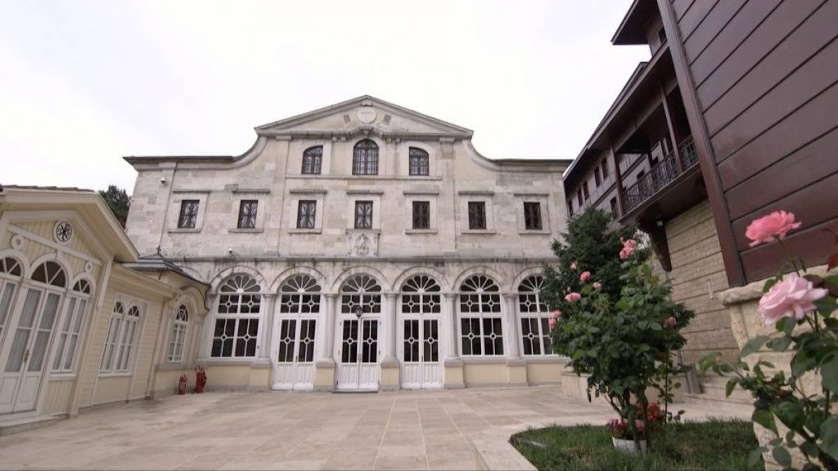 Το Οικουμενικό Πατριαρχείο διαψεύδει τα περί ανταλλάγματος για το ουκρανικό
