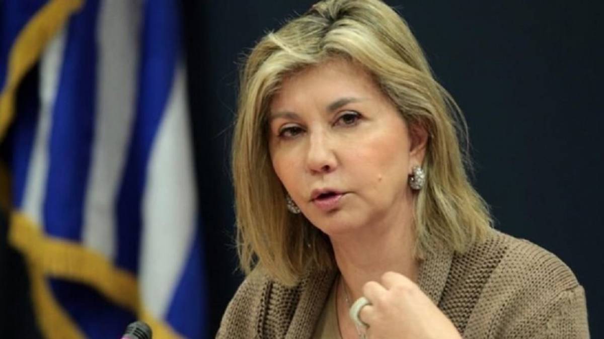 Μακρή: Μείωση μισθού στους εκπαιδευτικούς που δεν κάνουν self test