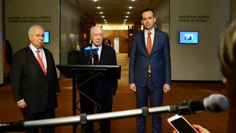 WSJ: Κατάλληλο timing για τη λύση στο Σκοπιανό