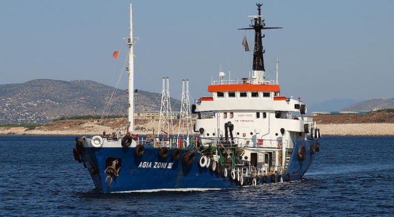 ΑΓ. ΖΩΝΗ: Αποχωρεί το δεξαμενόπλοιο που παραλάμβανε καύσιμα