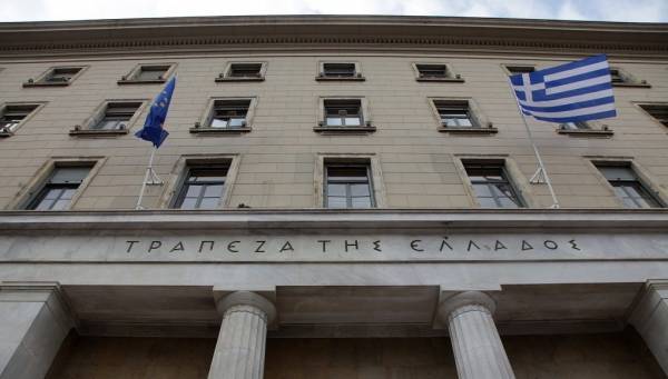 ΤτΕ: Μικρές μεταβολές στα επιτόκια καταθέσεων και δανείων τον Ιούνιο