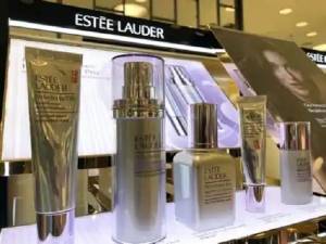 Estee Lauder: Ζημιές στο τρίμηνο λόγω κατακόρυφης πτώσης της ζήτησης