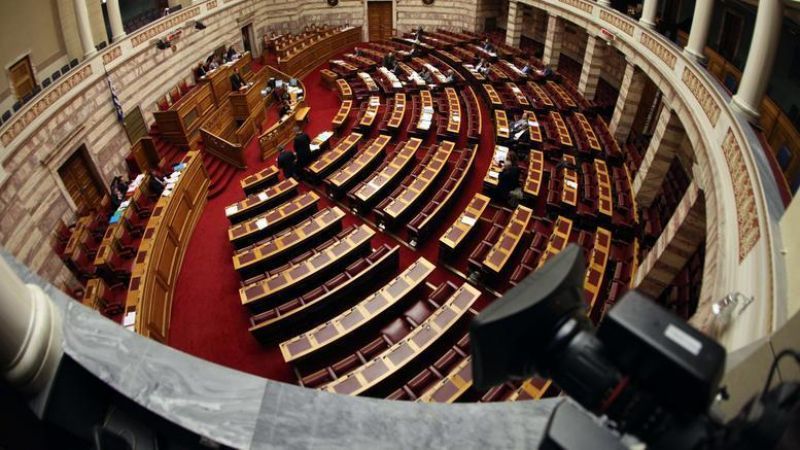 Πυρά της αντιπολίτευσης για τη «ψήφιση εξπρές» του Ασφαλιστικού