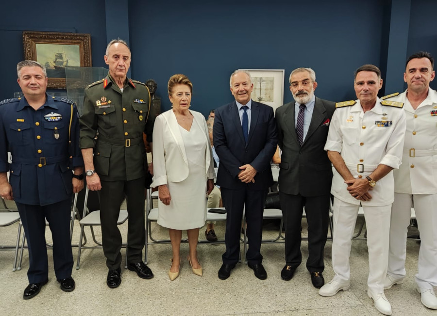 Γκίκας: Εγκαινίασε θεματική έκθεση του Ναυτικού Μουσείου Ελλάδος