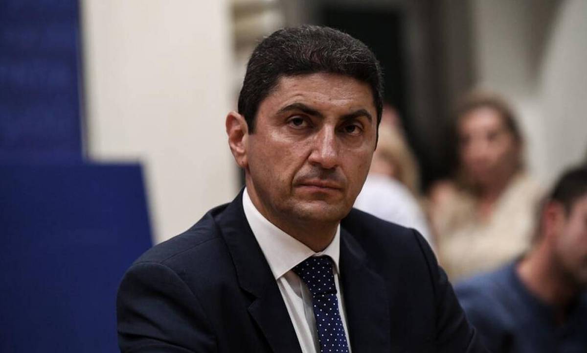Αυγενάκης: Κατά του ολικού κλεισίματος των γηπέδων