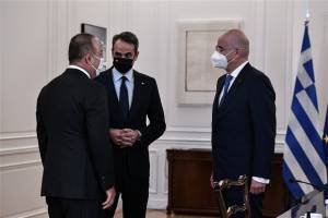 Μητσοτάκης- Τσαβούσογλου: Αμοιβαία βούληση για θετική ατζέντα