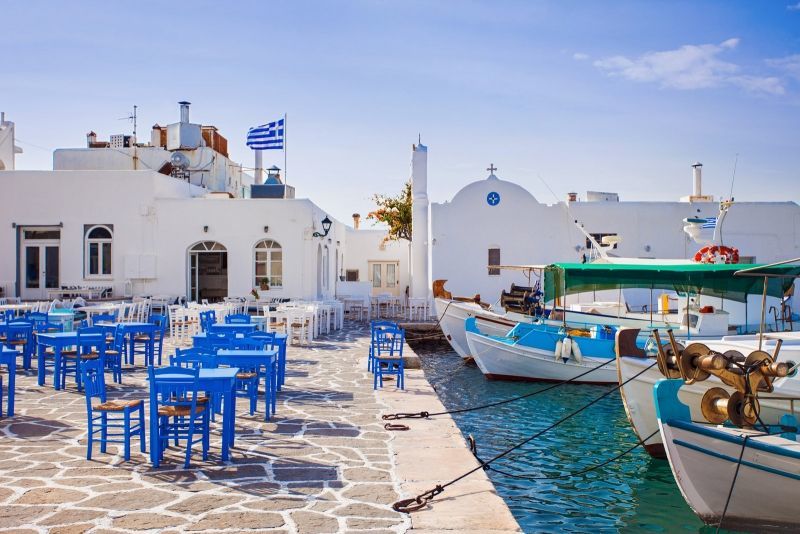 Ποδαρικό προβολής της Πάρου για τη νέα χρονιά